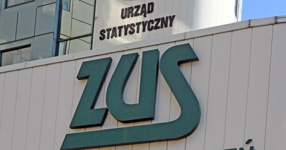 ZUS: 400 thousand  people will get information about the arrears