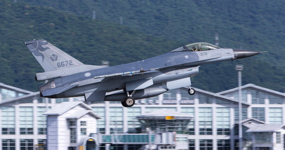 We wtorek w godzinach wieczornych zaginął tajwański myśliwiec F-16 - podało Ministerstwo Obrony Tajwanu. Trwa akcja poszukiwawczo-ratownicza.