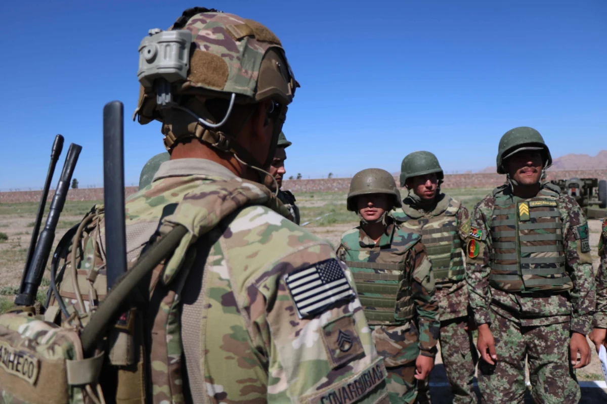 Prezydent USA Donald Trump nakazał Pentagonowi wycofanie do połowy stycznia 2,5 tys. żołnierzy amerykańskich z Afganistanu i Iraku. Informację tę przekazał pełniący obowiązki szefa departamentu obrony USA Christopher Miller.