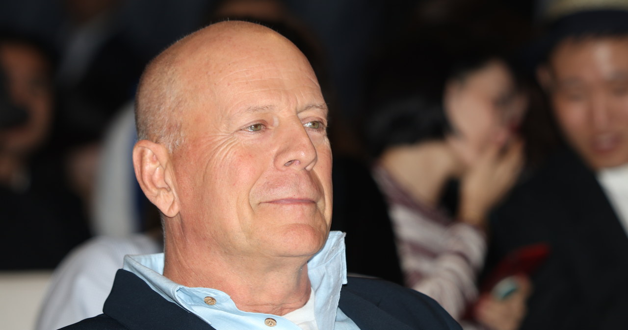 Choć czasy świetności Bruce Willis ma już dawno za sobą, informacje o nowych produkcjach z jego udziałem wciąż budzą zainteresowanie fanów. Wielbiciele aktora wciąż bowiem liczą na to, że zagra on jeszcze w jakimś filmie rolę godną jego talentu. Czy taką produkcją będzie kręcony właśnie thriller sensacyjny "American Siege"?