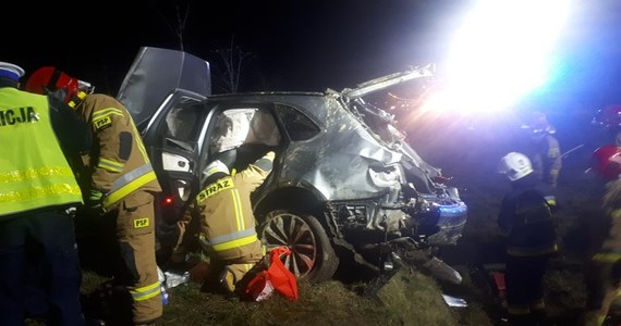 The Bentley rolled over and fell into a ditch.  The driver fell out of the car.  Unofficial: A Warsaw millionaire has died