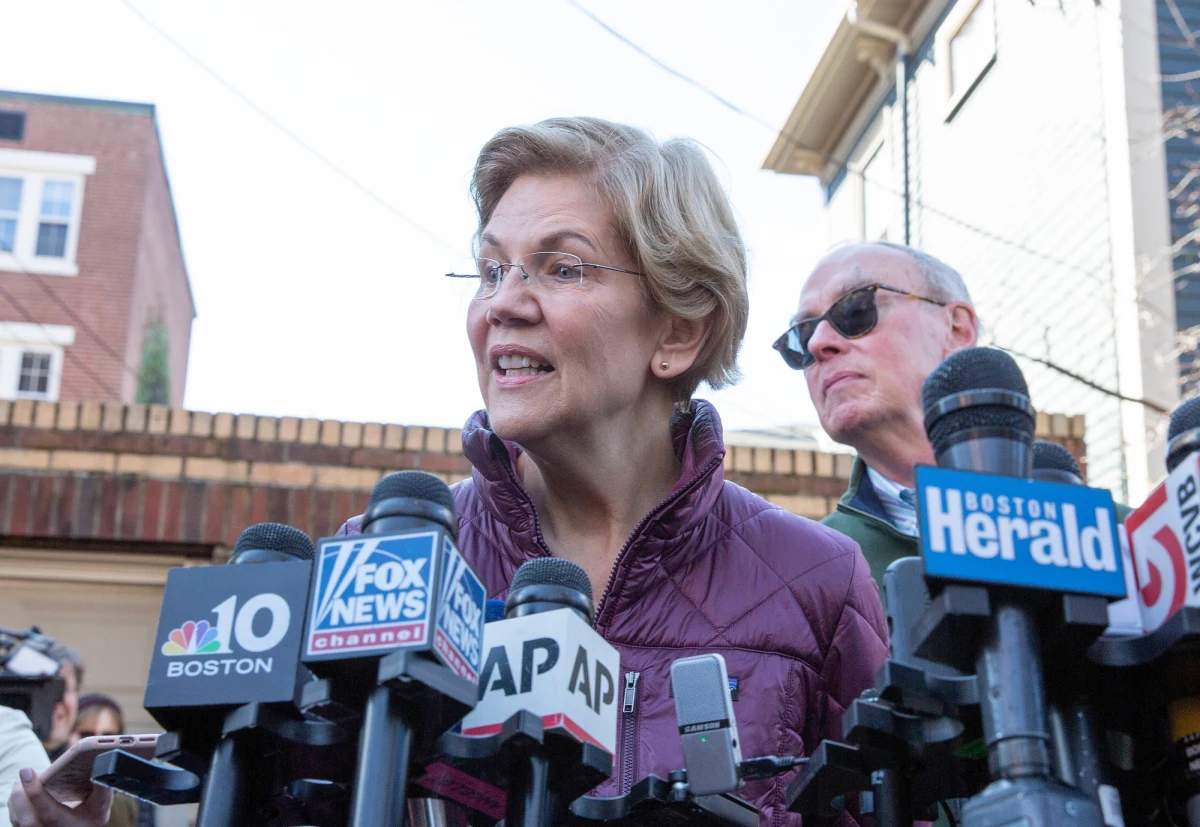 Postulująca rozbicie monopoli technologicznych gigantów senator Elizabeth Warren jest faworytką progresywnego skrzydła Demokratów do nominacji na ministra finansów USA. Walka z wielkim kapitałem i monopolami to od lat jej znak rozpoznawczy.