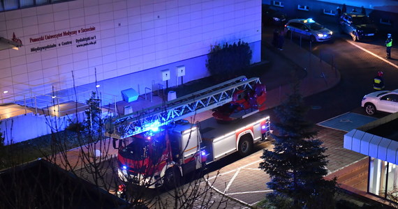 Strażacy ugasili pożar w szpitalu klinicznym nr 2 przy ulicy Powstańców Wielkopolskich w Szczecinie. Nie żyją 2 osoby. Potrzebna była ewakuacja pacjentów.