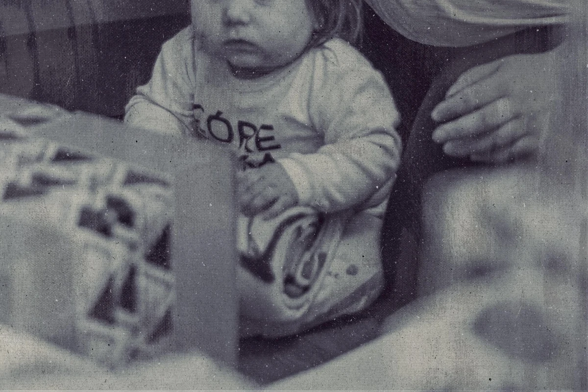 W 2019 roku - zanim ktokolwiek w Europie usłyszał o nowym wirusie - ze skrajnym ubóstwem borykało się ponad 1,5 miliona Polaków. Wszystko wskazuje na to, że w 2020 roku ta liczba się zwiększy. Szlachetna Paczka wydaje nowy Raport o Biedzie, publikację, która co roku staje się mocnym głosem w polskiej debacie o nierównościach, wyzwaniach rozwojowych i tym, dokąd zmierzamy jako społeczeństwo. Pełna treść raportu dostępna jest na stronie: www.szlachetnapaczka.pl/raport-o-biedzie.