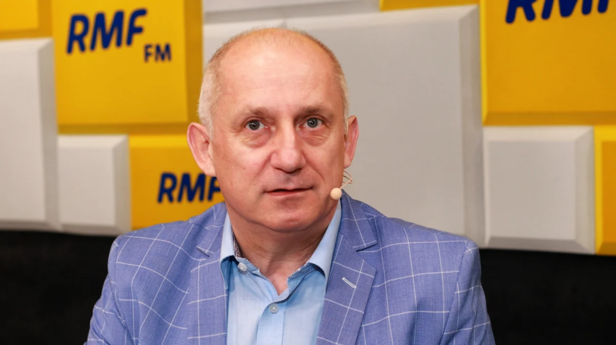 "Ten temat nie zniknął i on jeszcze bardzo długo nie zniknie" - stwierdził w Porannej rozmowie w RMF FM poseł Platformy Obywatelskiej Sławomir Neumann, pytany o spór dot. aborcji. "To będzie debata, która będzie trwała wiele lat w Polsce. Chyba nie tylko o aborcji - też o stosunku państwo - Kościół, edukacji seksualnej, o tym, jak pomóc w tym, żeby aborcja nie była głównym środkiem" - dodał. "Nie ma powrotu do kompromisu, który był, bo został wysadzony w powietrze" - podkreślił Neumann. "Nie wiem, co będzie proponować PO, bo jesteśmy na początku dyskusji" - zastrzegł.