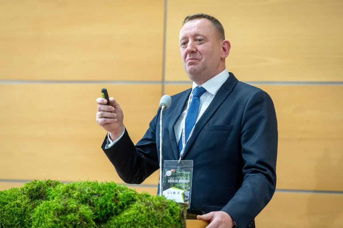 Robert Telus komentował w Popołudniowej rozmowie w RMF FM najnowsze doniesienia o tym, że Polskie Stronnictwo Ludowe podziękowało za współpracę posłom Pawła Kukiza. „Ja się bardzo cieszę, bo Kukiz nie pasował do PSL-u. Ludowcy to partia, która oszukała wielokrotnie Polaków” – mówił poseł PiS-u. Jak dodał, jego zdaniem wielu posłów Kukiza ma poglądy zbliżone do Prawa i Sprawiedliwości.