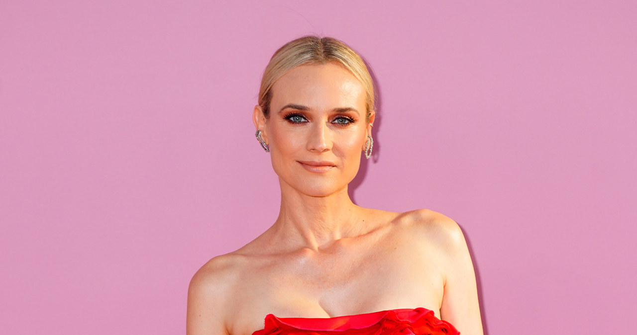 ​Diane Kruger, której popularność przyniosły role w "Troi", "Skarbie narodów" i Bękartach wojny", umieściła w Instagramie filmik, na którym jej partner Norman Reedus, czyli Daryl Dixon z "Żywych trupów", bawi się z ich dwuletnią córeczką w zagraconym zabawkami salonie.