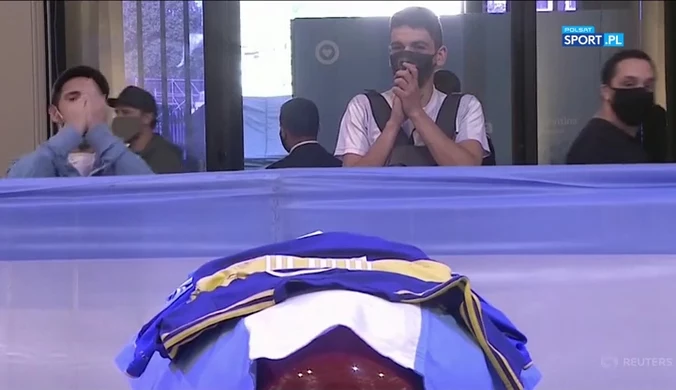 Diego Maradona pochowany w "Ogrodzie Pokoju" (POLSAT SPORT). Wideo