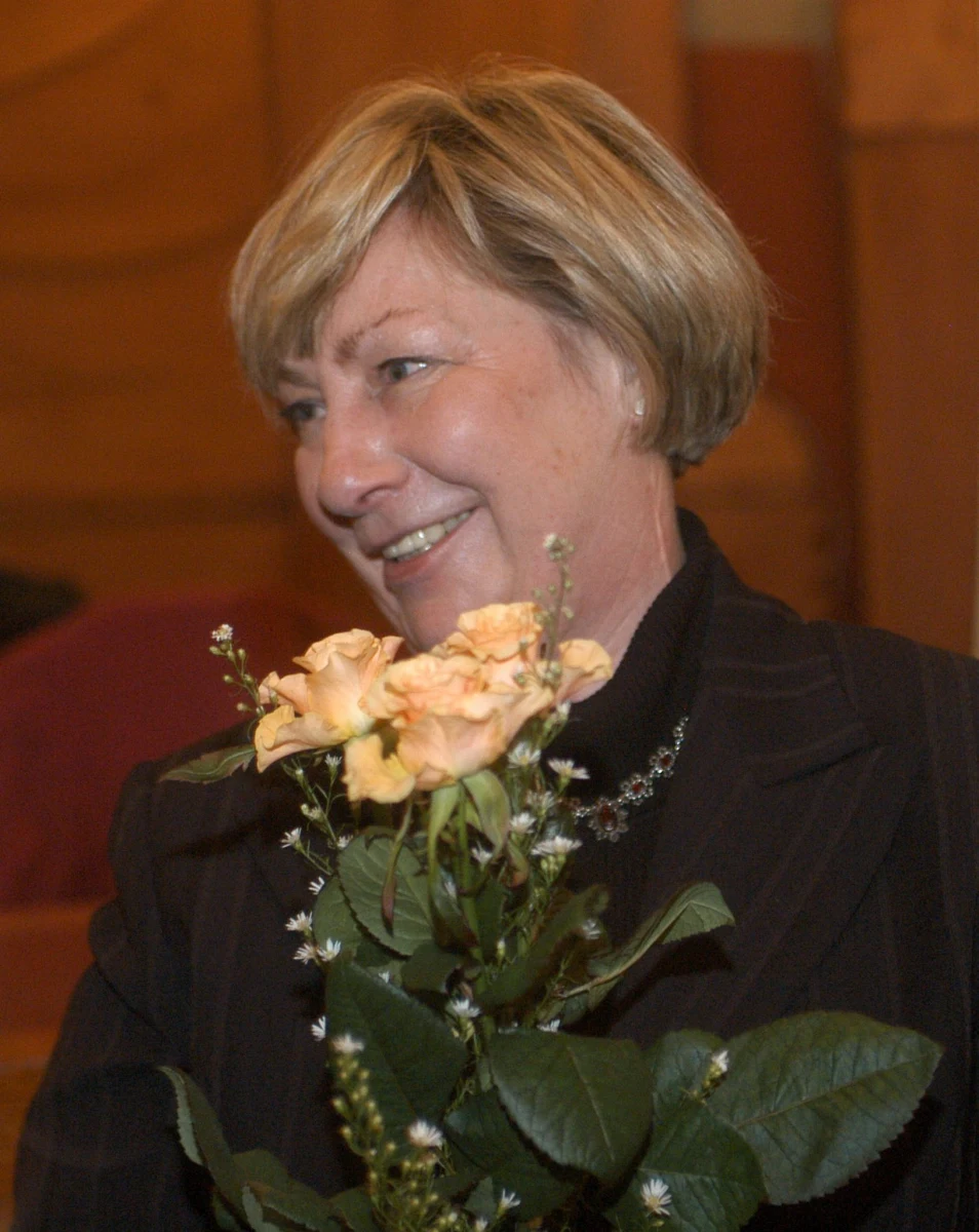 Jedna z najwybitniejszych polskich poetek współczesnych wybierze się z nami na subiektywną wycieczkę do Nowej Huty, na spacer po swoim byłym "miasteczku".