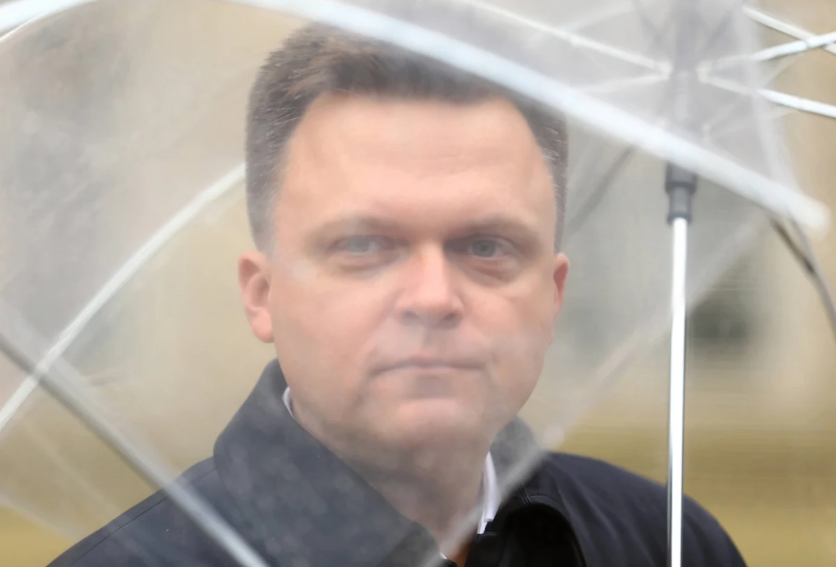 Nie będzie żadnej koalicji, zawierania jakichś sojuszy - powiedział lider ruchu Polska 2050 Szymon Hołownia, pytany o potencjalną współpracę z PSL. Wyraził jednocześnie gotowość do współpracy we "wspólnych tematach".