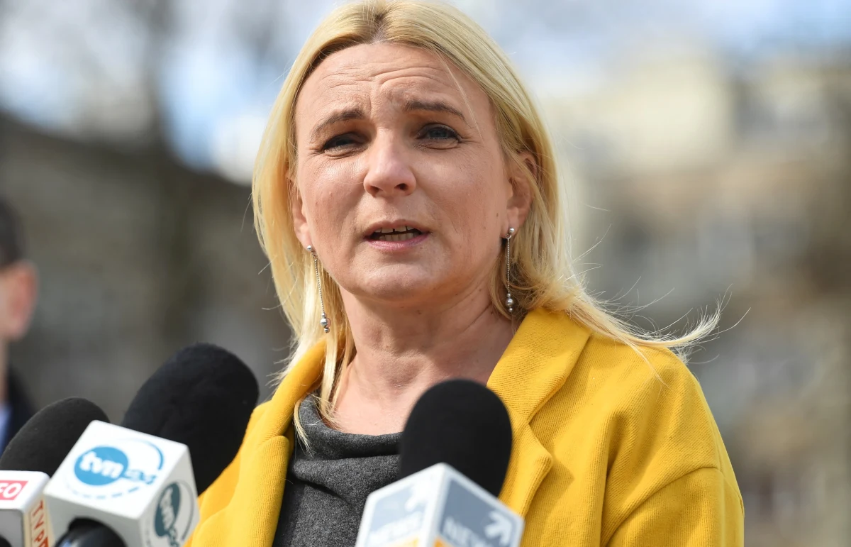 Agnieszka Ścigaj, dotychczas posłanka klubu Koalicja Polska (PSL-Kukiz'15) poinformowała, że odeszła z klubu i została posłanką niezrzeszoną. Dodała, że miesiąc temu podjęła również pracę zawodową w pomocy społecznej i jest otwarta na współpracę z różnymi środowiskami.