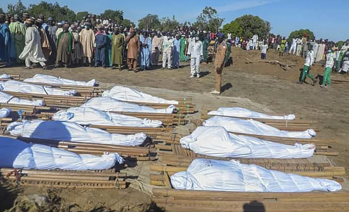 Co najmniej 110 cywilów zginęło w sobotę w ataku we wsi na północnym wschodzie Nigerii - poinformował przedstawiciel ONZ w tym kraju. Wcześniejszy bilans mówił o 43 zabitych rolnikach. Cywile zginęli najprawdopodobniej z rąk islamistów z Boko Haram.