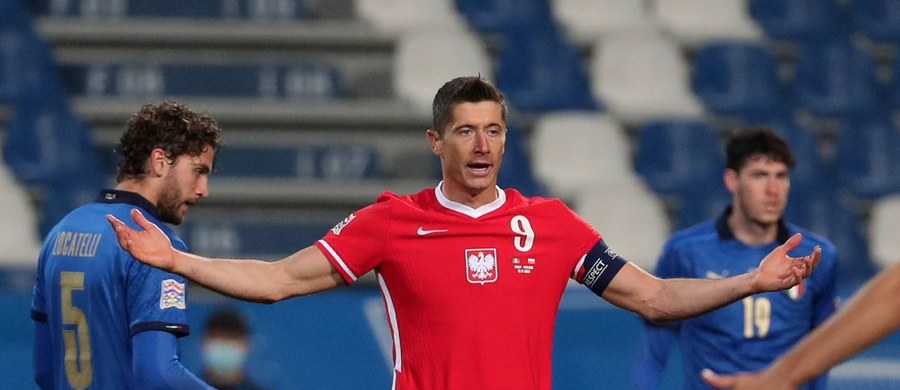 Robert Lewandowski znalazł się na liście piłkarzy nominowanych do drużyny roku Europejskiej Unii Piłkarskiej. Najlepsza jedenastka wyłoniona zostanie w głosowaniu internautów oraz obserwatorów UEFA, które zakończy się w styczniu.