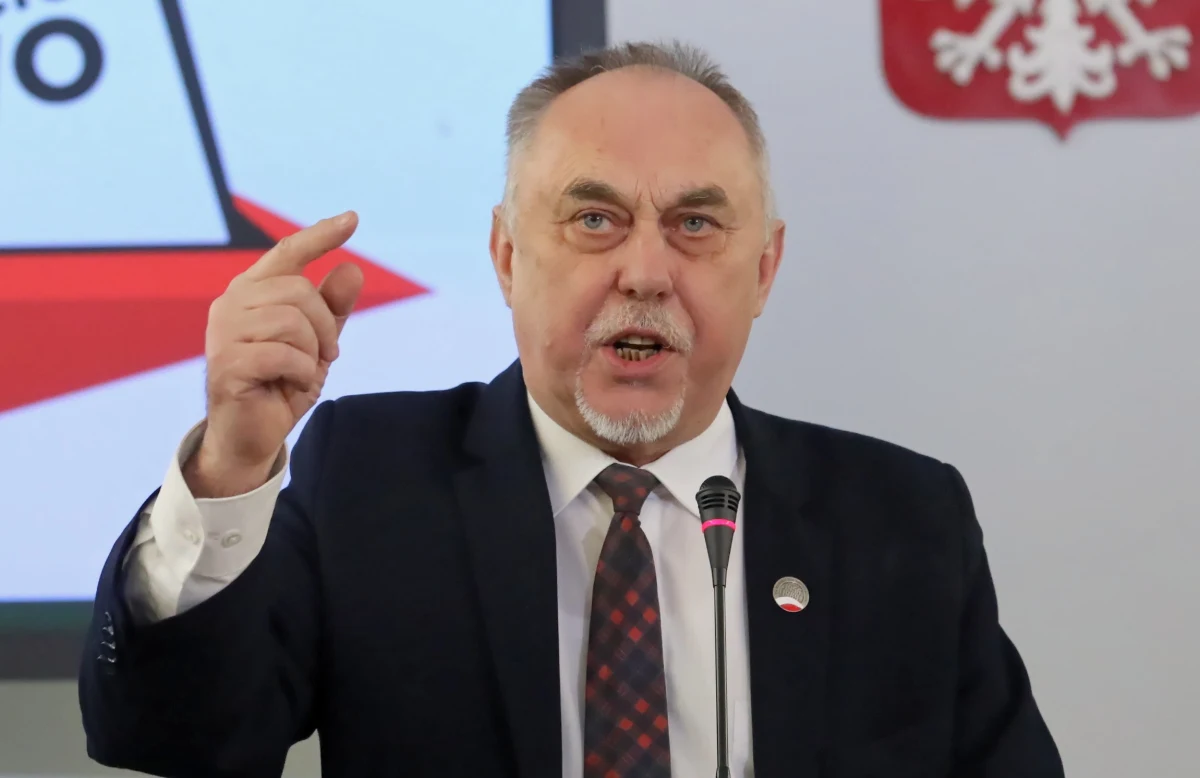 Były poseł Janusz Sanocki walczy z Covid-19 w szpitalu w Kędzierzynie-Koźlu, jest w śpiączce farmakologicznej i leży pod respiratorem. Jego koledzy, w tym lider Kukiz'15 Paweł Kukiz apelują o modlitwę w jego intencji.