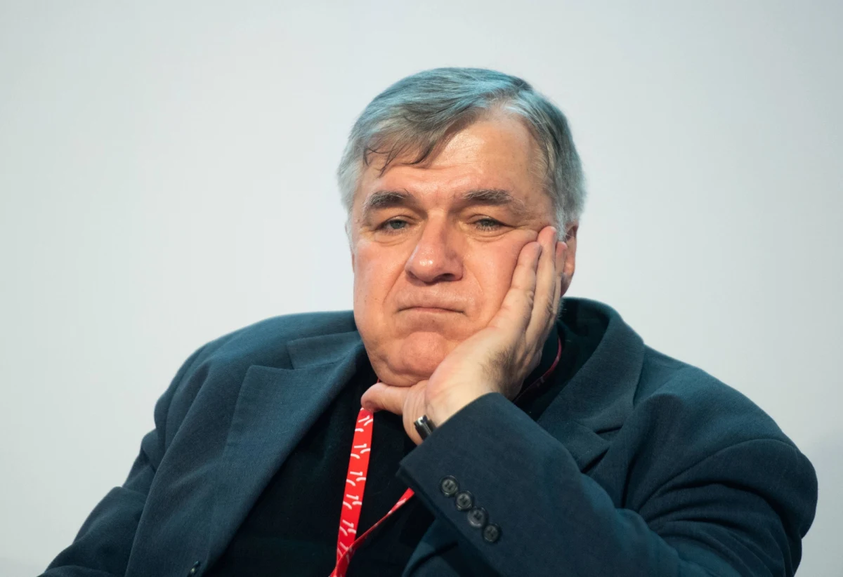 Czy udział katolików w protestach Strajku Kobiet to grzech? "Chodzenie na demonstracje? Nie. To jest taki obyczaj wykrzyczenia protestu wobec władzy, protestu bardzo młodych ludzi" - stwierdził w Porannej rozmowie w RMF FM o. Maciej Zięba. "Widzę dzieciaki - szkoły nie mają, zamknięte w covidzie, wyszły i manifestują. Widzę bardzo różne motywacje... Młodzież jest w dużej mierze sfrustrowana. Wykrzykuje swoje frustracje" - tłumaczył dominikanin. Jak dodał, katolicy, którzy domagają się legalizacji aborcji, popełniają grzech i powinni się z tego spowiadać. 