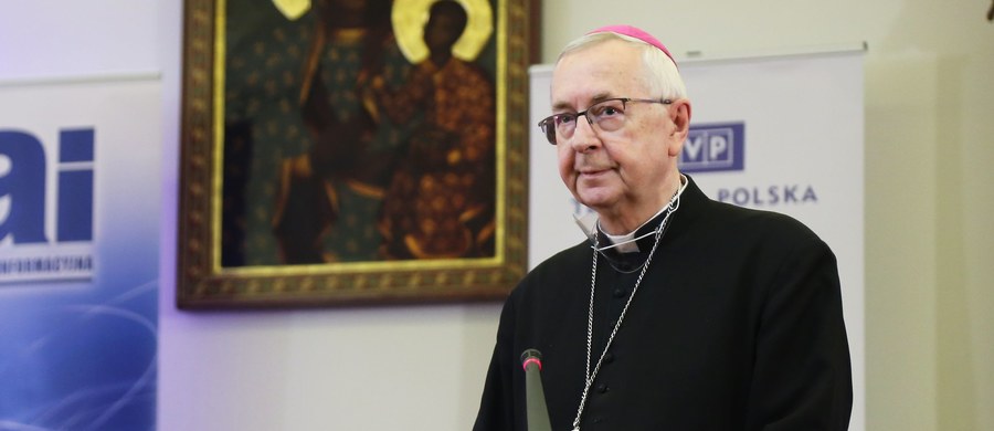 Przewodniczący Konferencji Episkopatu Polski abp Stanisław Gądecki wydał oświadczenie ws. rezolucji Parlamentu Europejskiego dot. aborcji w Polsce. "Sam tytuł rezolucji jest mylący, gdyż w świetle nie tylko etyki, ale również prawa międzynarodowego nie istnieje coś takiego, jak "prawo do aborcji". W żadnym demokratycznym porządku prawnym nie może być bowiem prawa do zabijania niewinnego człowieka" – podkreślił hierarcha. "Mówienie o tzw. kompromisie prawnym w sprawie ochrony życia jest fałszowaniem rzeczywistości, ponieważ pomija się w nim najważniejszą, trzecią stronę sporu, czyli dzieci nienarodzone oraz ich niezbywalne prawo do życia" - dodał.