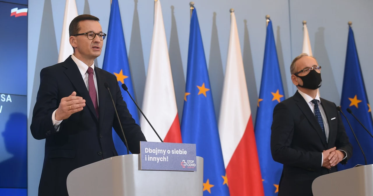 Premier Mateusz Morawiecki i minister zdrowia Adam Niedzielski