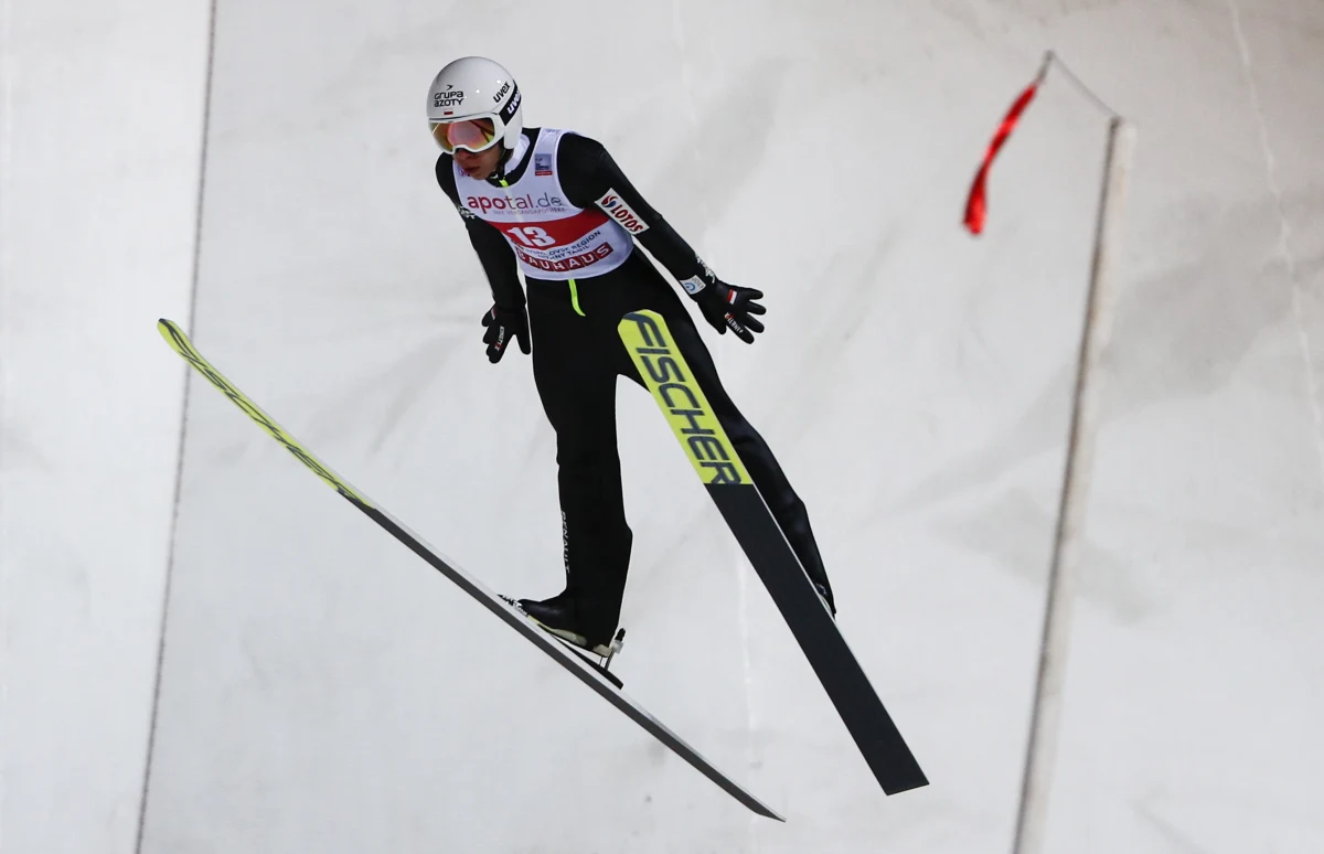 Kamil Stoch, Dawid Kubacki, Piotr Żyła, Klemens Murańka, Andrzej Stękała i Aleksander Zniszczoł znaleźli się w składzie na mistrzostwa świata w lotach w Planicy - poinformował Polski Związek Narciarski. Impreza odbędzie się w dniach 10-13 grudnia.