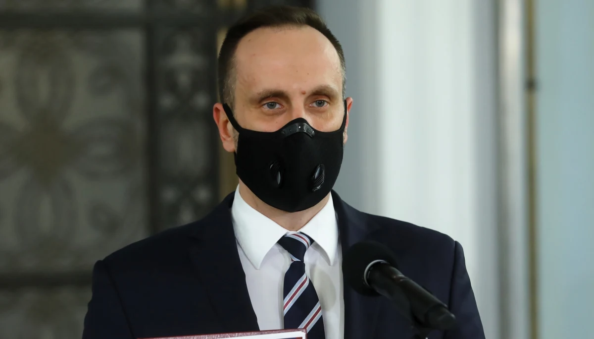 Zjednoczona Prawica wypala żelazem wszelkiego rodzaju przestępstwa, w tym przestępstwa pedofilskie - zapewnił w poniedziałek wiceszef Ministerstwa Aktywów Państwowych i polityk Solidarnej Polski Janusz Kowalski. "Gdyby istniała kara śmierci - powiem to w swoim imieniu - to wszystkich przestępców, którzy krzywdzą dzieci, skazywałbym na karę śmierci" - dodał.