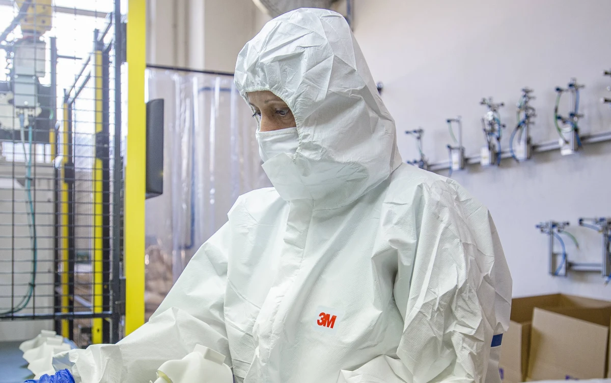 Państwa członkowskie w ramach Rady UE uzgodniły w Brukseli tymczasowe zwolnienie z podatku VAT szczepionek przeciwko koronawirusowi i zestawów testowych. Chodzi o to, by szczepionki były jak najbardziej przystępne cenowo. 