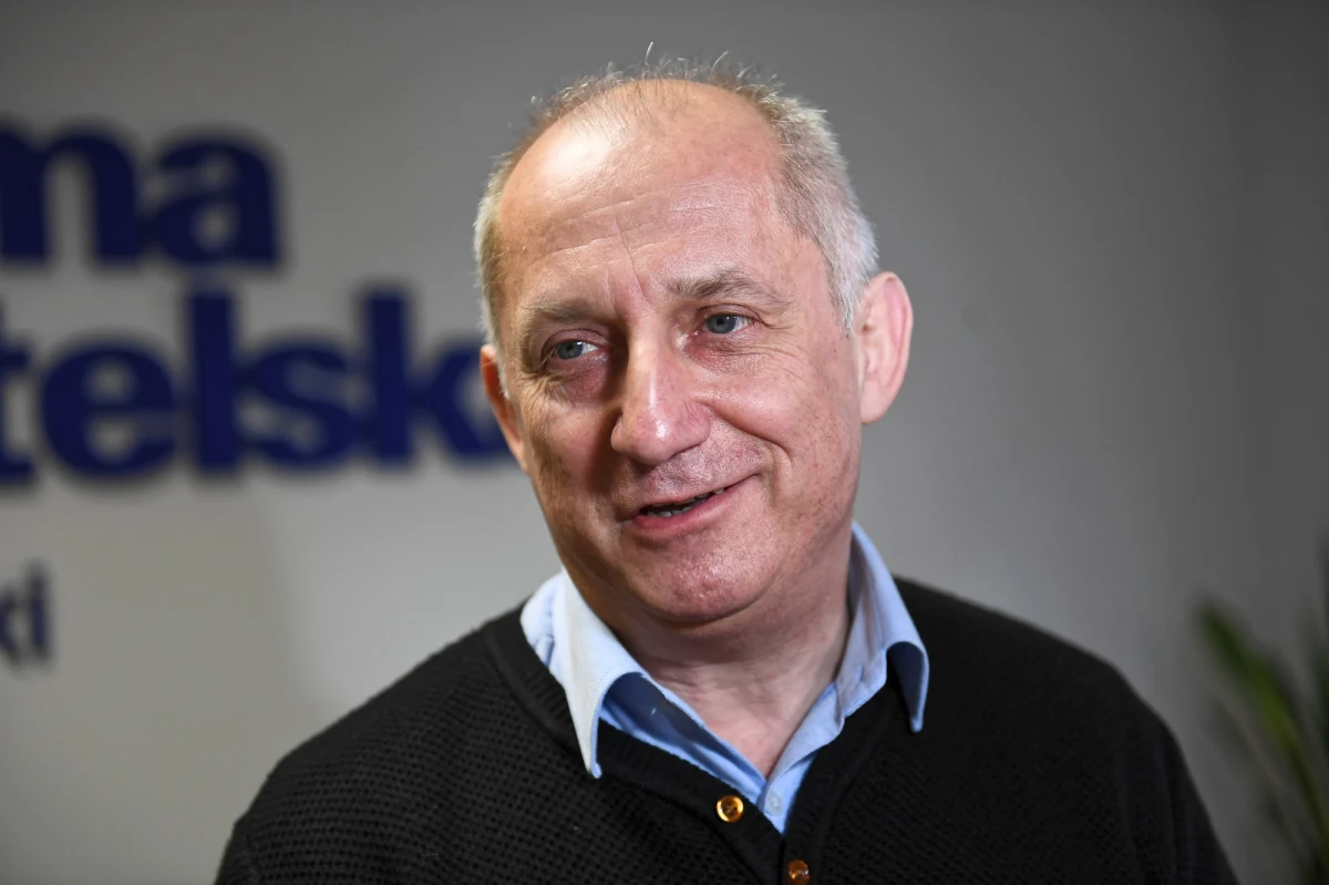 Prokuratura Okręgowa w Jeleniej Górze skierowała do Sądu akt oskarżenia przeciwko byłemu wiceministrowi zdrowia Sławomirowi Neumanna w sprawie oszustw przy kontraktowaniu i realizacji usług medycznych z zakresu okulistyki w Mazowieckim NFZ w latach 2012-2014 – poinformowała we wtorek Prokuratura Okręgowa w Jeleniej Górze.