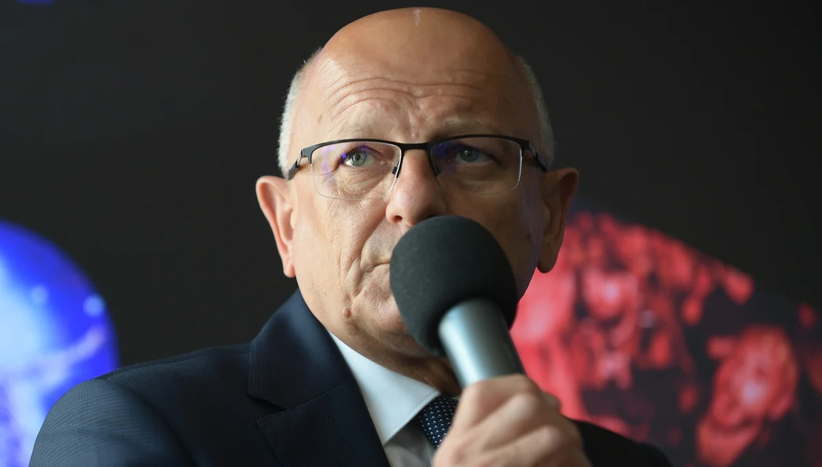 Prezydent Lublina Krzysztof Żuk trafił do szpitala. W listopadzie informował o zarażeniu koronawirusem. Jak poinformowała jego rzeczniczka Katarzyna Duma, zdecydowała potrzeba dodatkowych badań. Prezydent czuje się dobrze - dodała. 