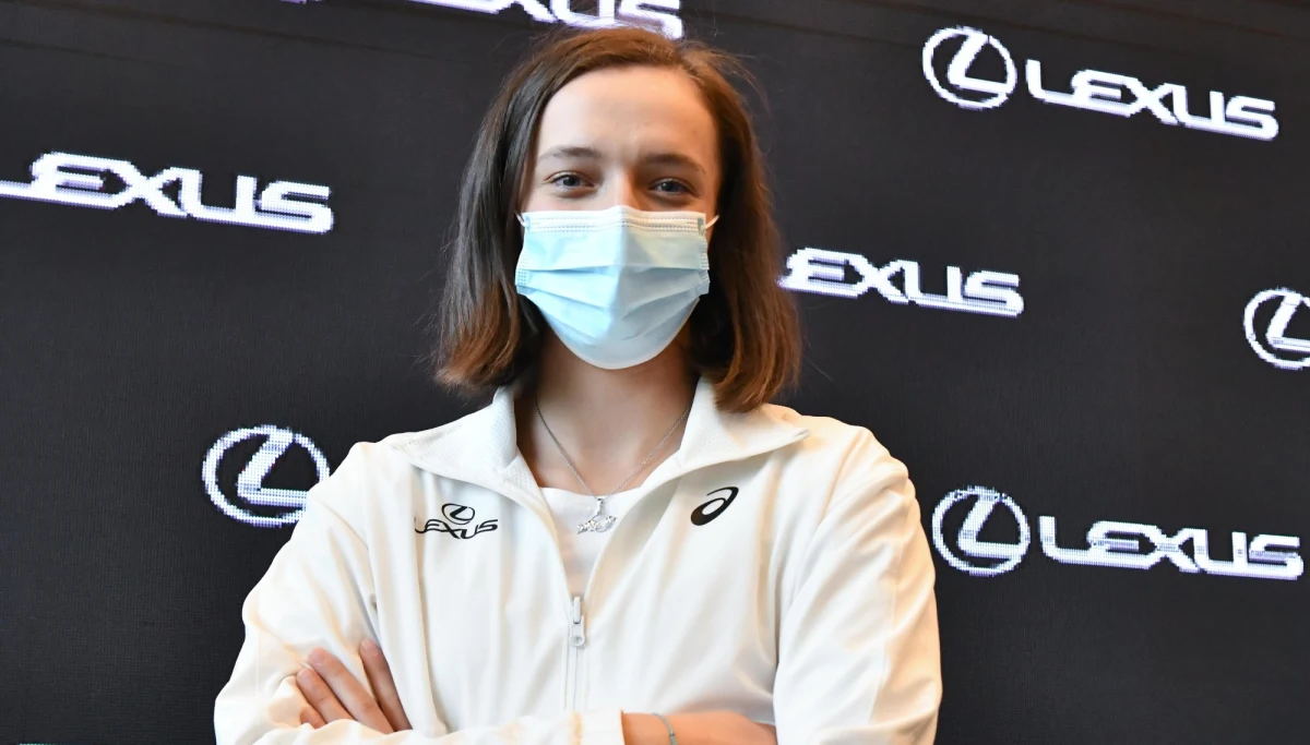 Triumfatorka turnieju French Open Iga Świątek została wybrana w plebiscycie WTA tenisistką, która zrobiła największy postęp w 2020 roku. Najlepszą zawodniczką minionego sezonu wybrano zwyciężczynię Australian Open - Amerykankę Sofię Kenin.