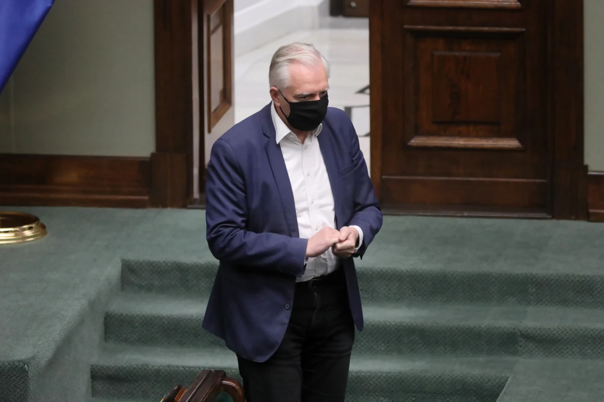 Jako Porozumienie odrzucamy alternatywę weto albo śmierć. Możliwe jest osiągnięcie rozwiązań, które zagwarantują suwerenność Polski i wspólną Europę - podkreślił wicepremier, lider Porozumienia Jarosław Gowin, odnosząc się do trwających negocjacji budżetowych w UE.