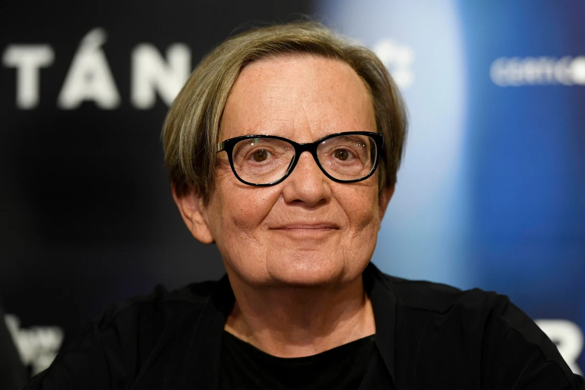 Agnieszka Holland została prezydentem Europejskiej Akademii Filmowej (EFA) i zastąpi na tym stanowisku słynnego niemieckiego reżysera, scenarzystę i producenta Wima Wendersa - poinformowała w środę Akademia na swych stronach internetowych.