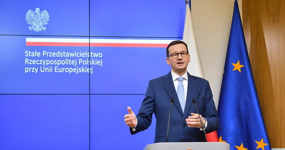 "Mamy budżet razem z Funduszem Odbudowy, czyli duże środki inwestycyjne na wsparcie gospodarki Polski i na jej innowacyjność. To 770 mld zł dla Polski. To bardzo dobry budżet" - powiedział w piątek w Brukseli premier Mateusz Morawiecki. Pytany o wypowiedzi Zbigniewa Ziobry, szef rządu zaznaczył, że szanuje poglądy Solidarnej Polski. "Mam nadzieję, że dojdziemy do porozumienia. Jest wiele tematów, które nas łączą" - podkreślił. 