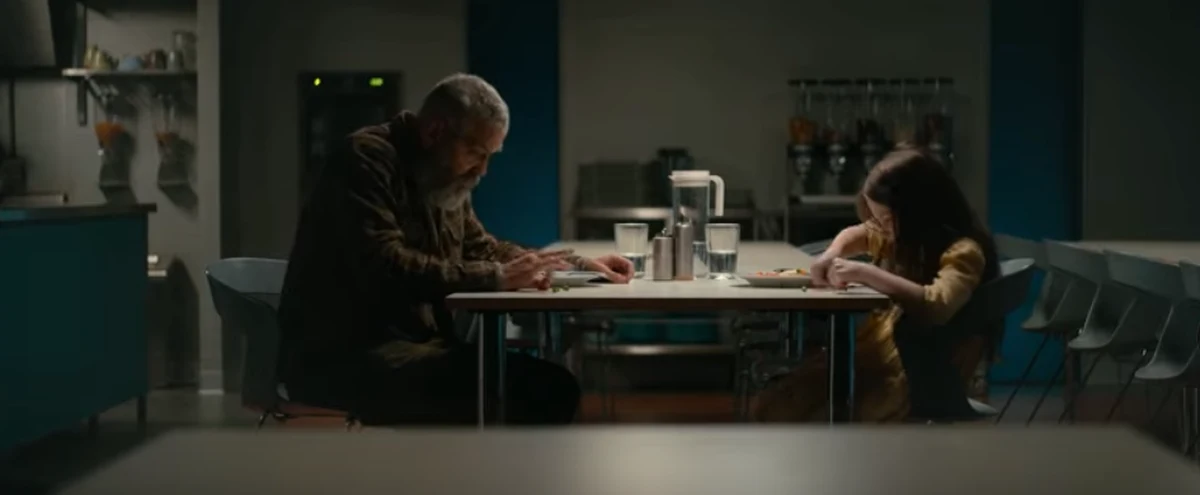 Dziś do części kin wchodzi nowy film w reżyserii Georga Clooneya "Niebo o północy". Aktor gra też w nim jedną z głównych ról. A w sieci pokazał się najnowszy zwiastun tej produkcji.
