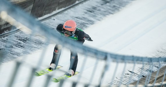 W sobotę zakończy się rywalizacja indywidualna w mistrzostwach świata w lotach narciarskich w słoweńskiej Planicy. Po pierwszym dniu prowadzi Niemiec Karl Geiger, a cała czwórka Polaków plasuje się w czołowej dwunastce.