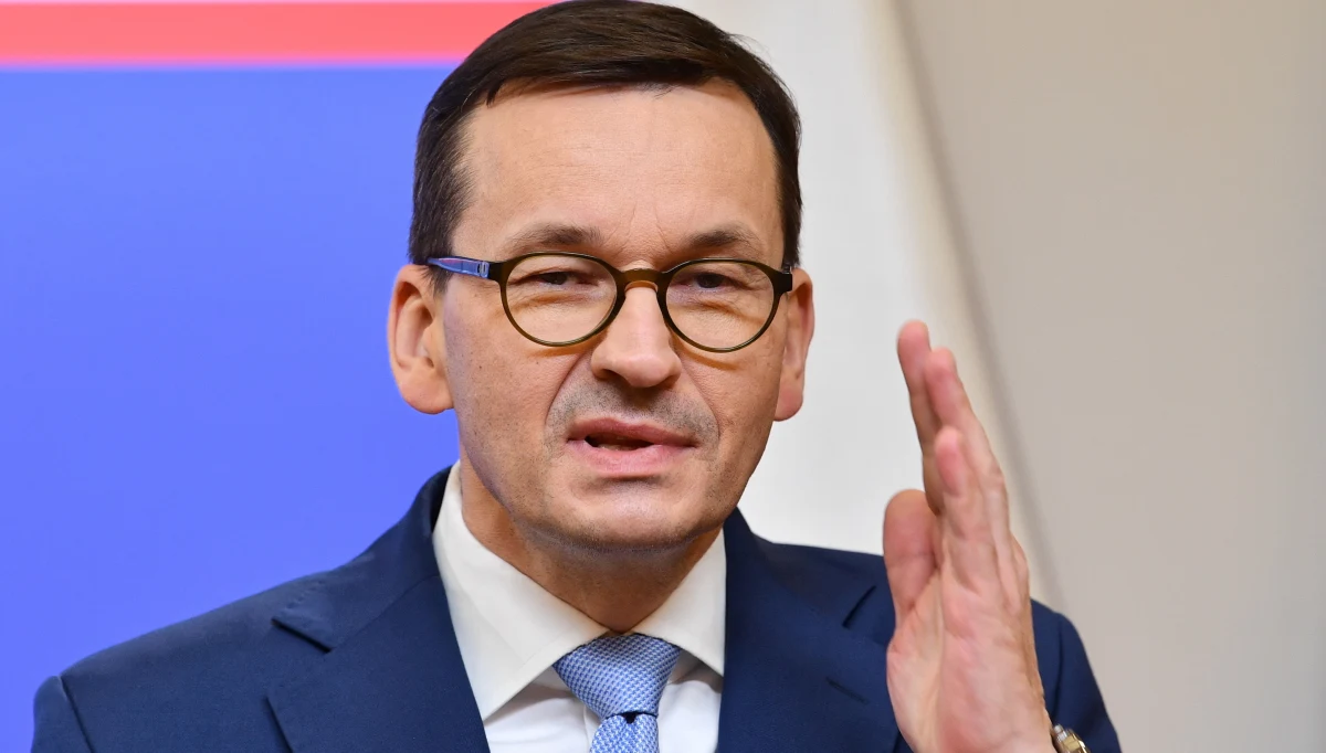 ​Nie samą polityką żyje internet - premiera polskiej gry Cyberpunk 2077 jest zdecydowanie popularniejsza niż jakiekolwiek negocjacje, nawet te warte 770 miliardów - napisał w sobotę premier Mateusz Morawiecki. Pozdrowił również wszystkich graczy.