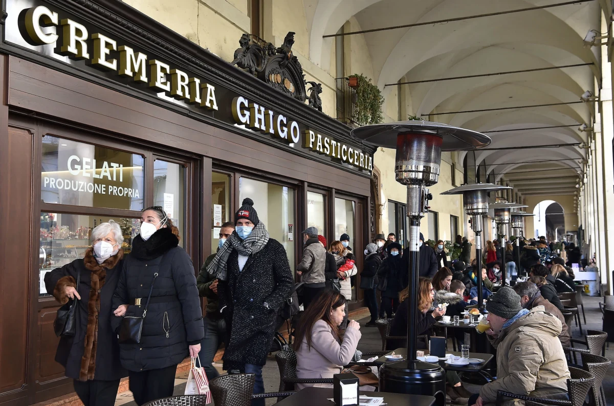 Od dziś cztery włoskie regiony - Lombardia, Piemont, Basilicata i Kalabria są żółtymi strefami najniższego ryzyka zakażeń koronawirusem. Zmian na pandemicznej mapie kraju dokonano w związku z poprawą sytuacji w niektórych jego częściach.