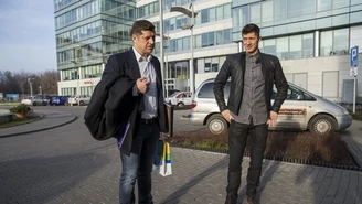 Wojna Cezary Kucharski-Robert Lewandowski. Ostre starcie na sali sądowej i… korytarzu. Sędzia uchylił zakaz opuszczania kraju i dozór policyjny
