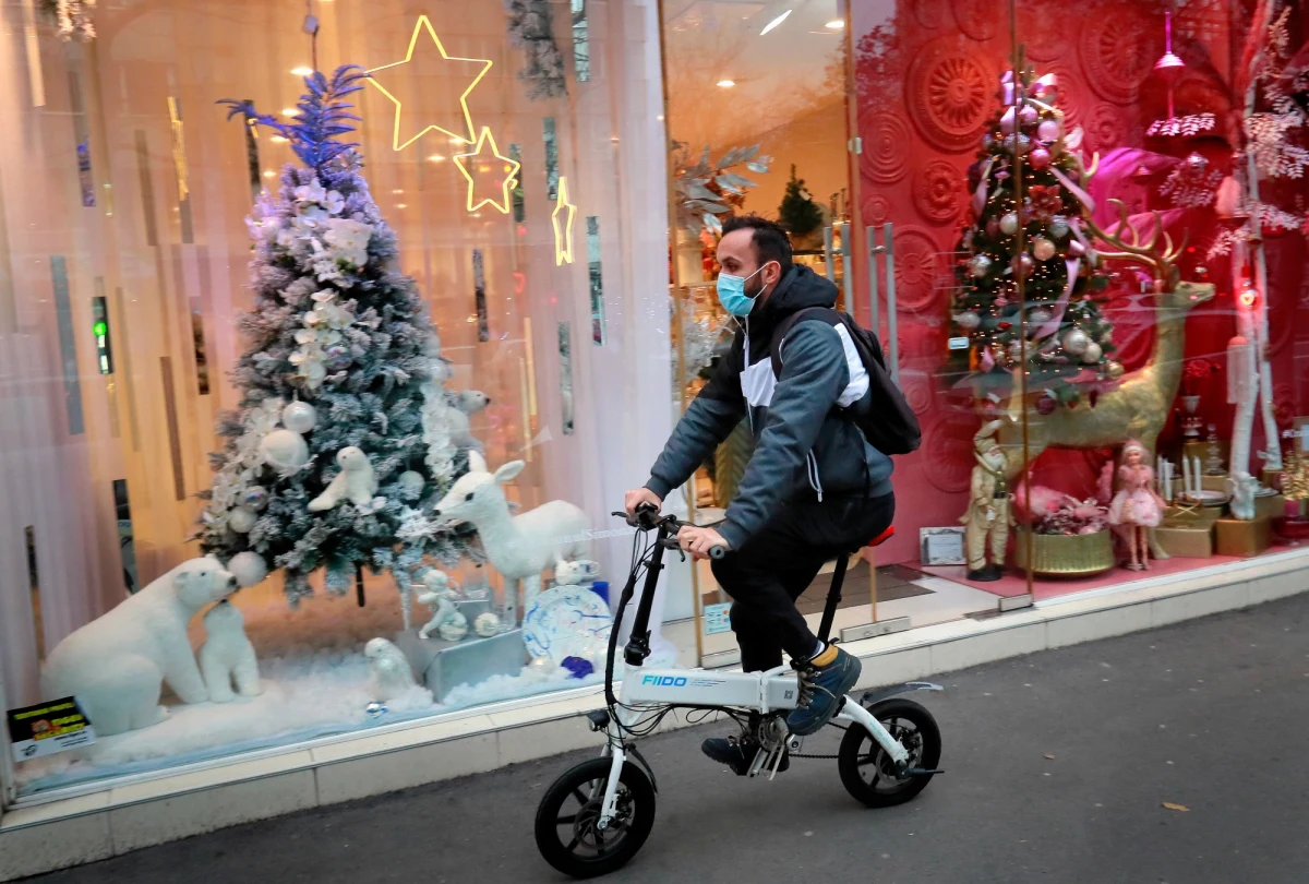Przedłużenie obostrzeń wydaje się bardzo realne. Nowy lockdown to rekomendacja ministra zdrowia i decyzja premiera, jednak z punktu widzenia sytuacji epidemicznej, w jakiej teraz się znajdujemy, uważam, że nie jest on wykluczony - mówi w rozmowie z "Dziennikiem Gazetą Prawną" szefujący GIS Krzysztof Saczka.