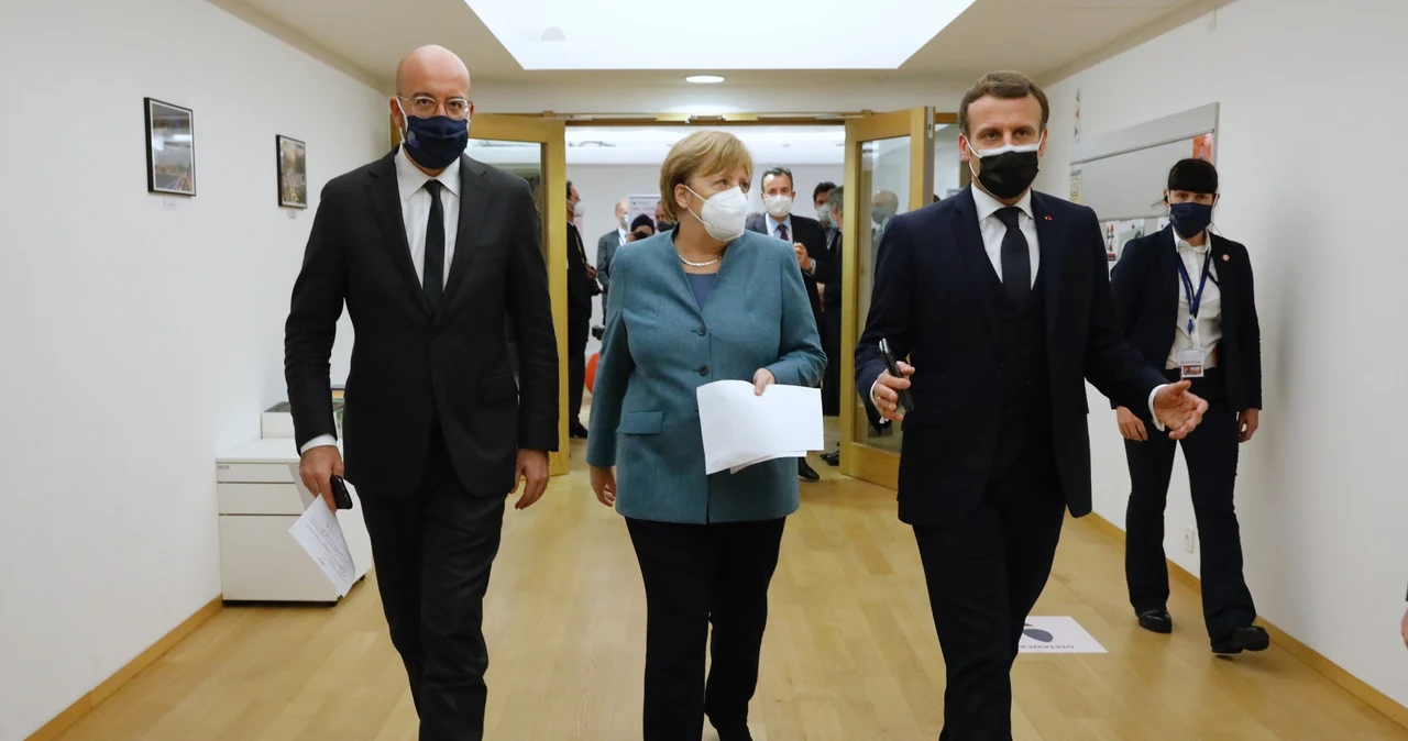 Charles Michel, Angela Merkel i Emmanuel Macron