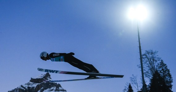 W sobotę o godzinie 16 w Engelbergu rozpocznie się konkurs Pucharu Świata w skokach narciarskich. Szansę na dobry występ w Szwajcarii mają Polacy. Często na podium stawał tam Kamil Stoch, a drugi w piątkowych kwalifikacjach był Piotr Żyła.