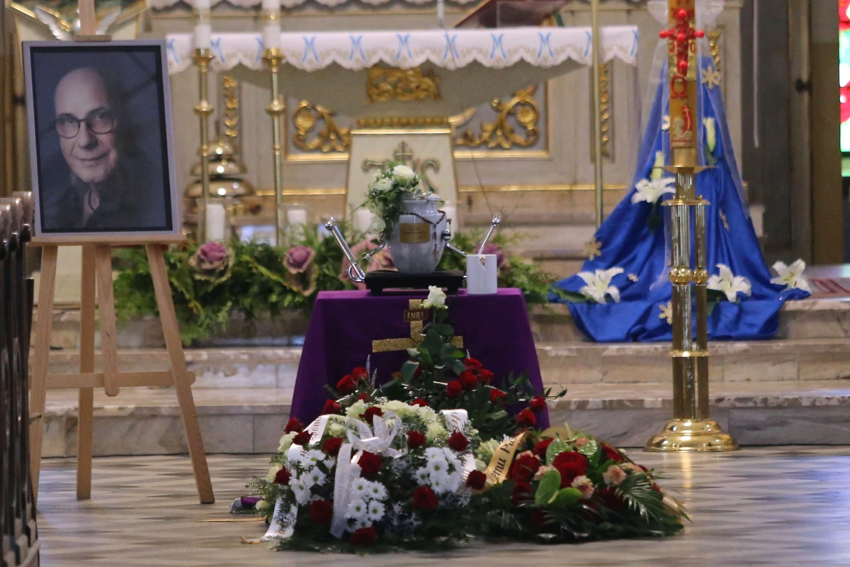 Piotr Machalica - wybitny aktor teatralny i filmowy - spoczął w sobotę w rodzinnym grobie na cmentarzu im. św. Rocha w Częstochowie. Artysta zmarł 14 grudnia. Miał 65 lat. 