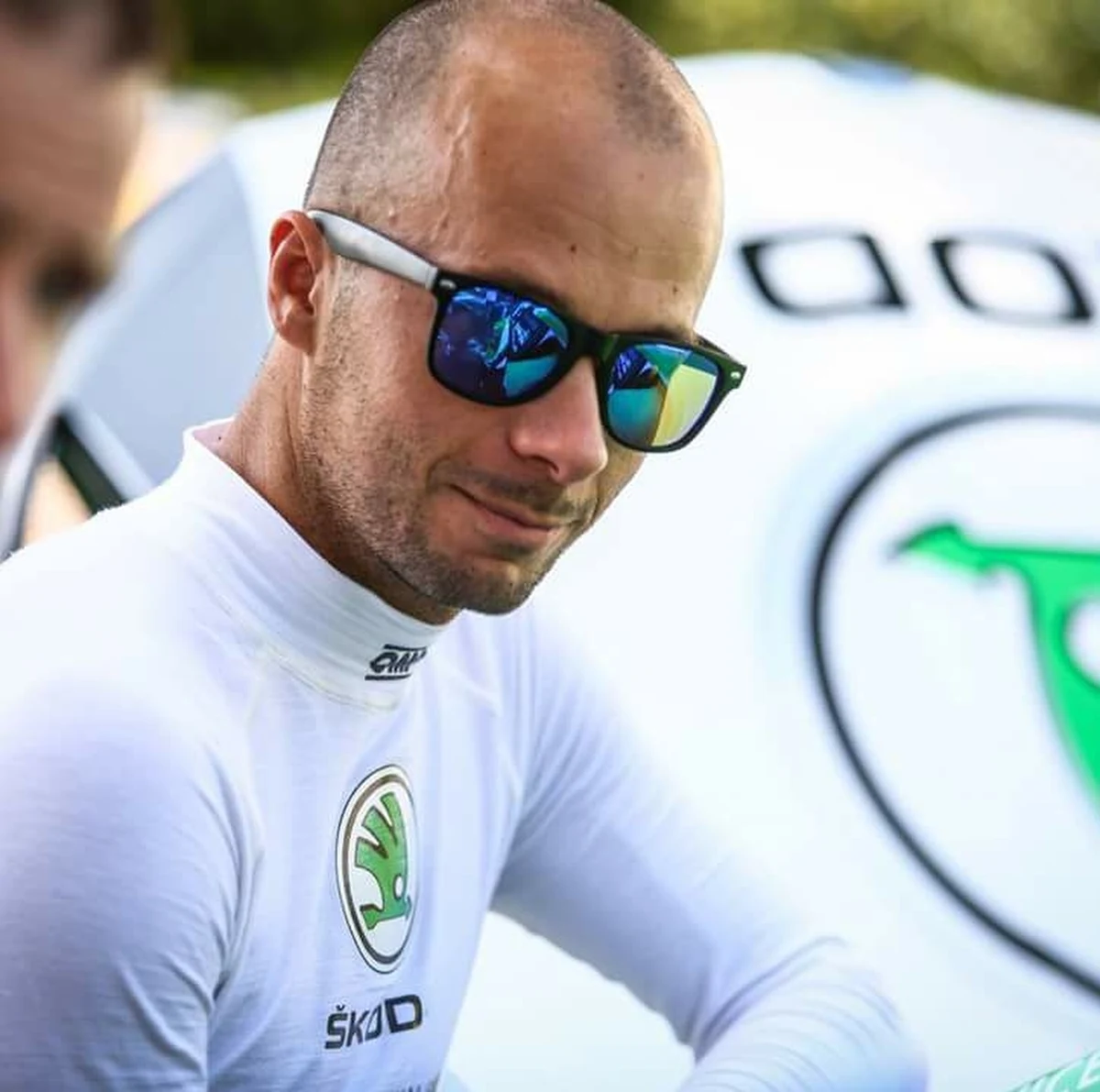 "Jeśli rajd będzie bardziej techniczny to będzie dużo więcej nawigacji. To oznacza, że kierunek jazdy będzie się zmieniał co 400-500 metrów. Będzie też pewnie dużo pułapek nawigacyjnych" - mówi w rozmowie z RMF FM pilot rajdowy Szymon Gospodarczyk, który ma przed sobą kolejny występ w Rajdzie Dakar. W zbliżającej się edycji pojedzie w kategorii UTV wspólnie z Michałem Goczałem w barwach Energylandia Rally Team.