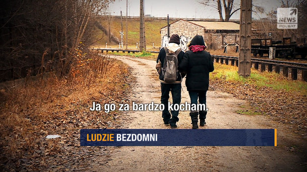 Pomogli sobie w potrzebie. Niestety żyją wciąż na ulicy.Zobacz historię miłości dwójki bezdomnych ludzi w programie "Raport", w Polsat News - dzisiaj o godzinie 21.