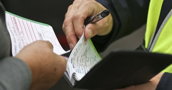 Zakaz przemieszczania się samochodem w sylwestra i Nowy Rok. Kary dla kierowców, ale są wyjątki ...