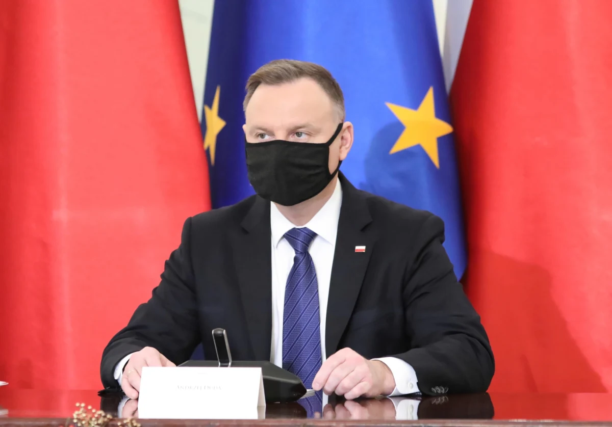 Jestem gotów się zaszczepić i wezmę udział Narodowym Programie Szczepień; uważam, że tego wymaga w tej sytuacji zdrowy rozsądek - powiedział we wtorek prezydent Andrzej Duda.