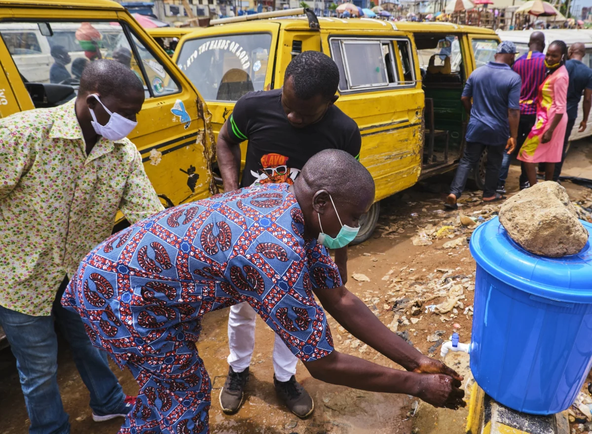 ​W Nigerii wykryto nowy wariant koronawirusa. Zdaniem Afrykańskiego Centrum Kontroli i Zapobiegania Chorobom mutacja różni się od tej, która pojawiła się w Wielkiej Brytanii i Afryce Południowej.