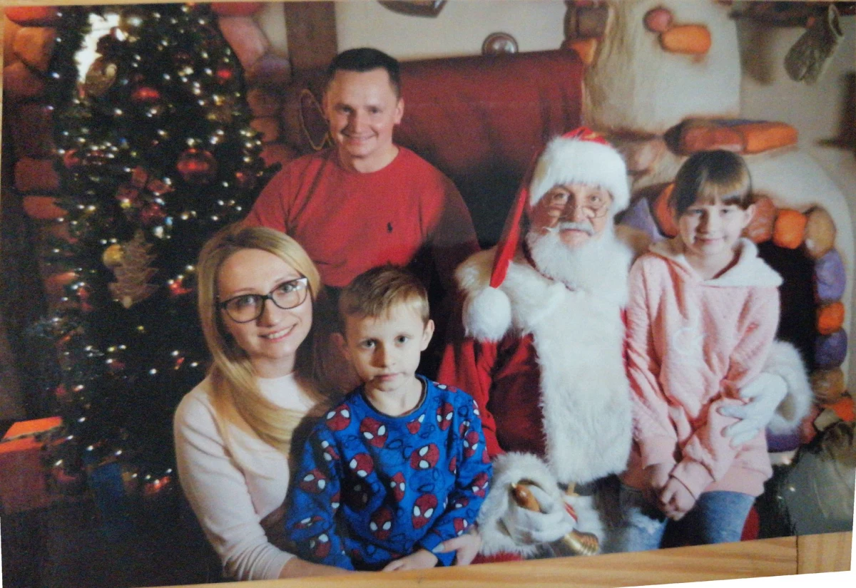 ​Zamiast świąt spędzonych w rodzinnym gronie, wigilia na porodówce, a w czasie pasterki powitanie córki na świecie. To historia Małgorzaty Kukiełki ze Skierniewic. Spokojnie czekała na 27 grudnia, ale Zosia postanowiła pojawić się na świecie nieco wcześniej.