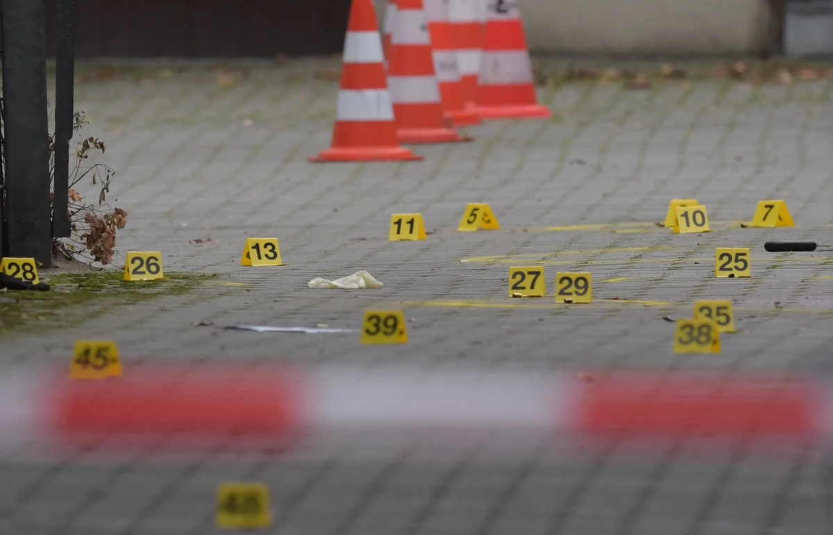 Strzelanina w berlińskiej dzielnicy Kreuzberg. Ranne zostały cztery osoby - poinformowała niemiecka policja. Stan trzech osób jest ciężki, zostały one przewiezione do szpitala.