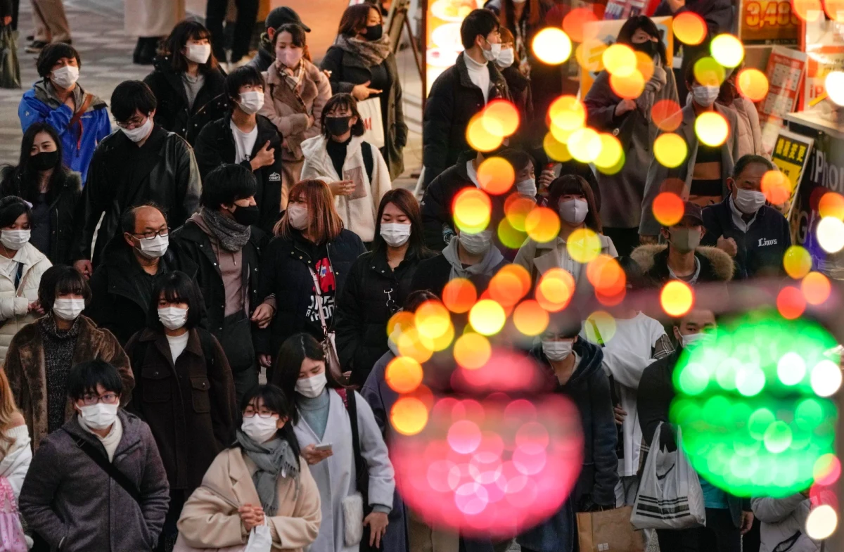 Jakie konsekwencje wywoła pandemia koronawirusa? Didier Lauru wskazuje, że szczególnie brak możliwości pożegnania się z umierającymi może wywołać dłuższą traumę. Jean-Jacques Moscovit przewiduje zaś, że pandemia zwiększy "zaradność" młodego pokolenia. O tym, jakie ślady może pozostawić pandemia w psychice ludzi mówią dwaj francuscy psychoanalitycy, autorzy licznych publikacji, Didier Lauru i Jean-Jacques Moscovitz .