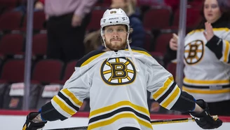 NHL. David Pastrnak podarował luksusowy samochód... pielęgniarce