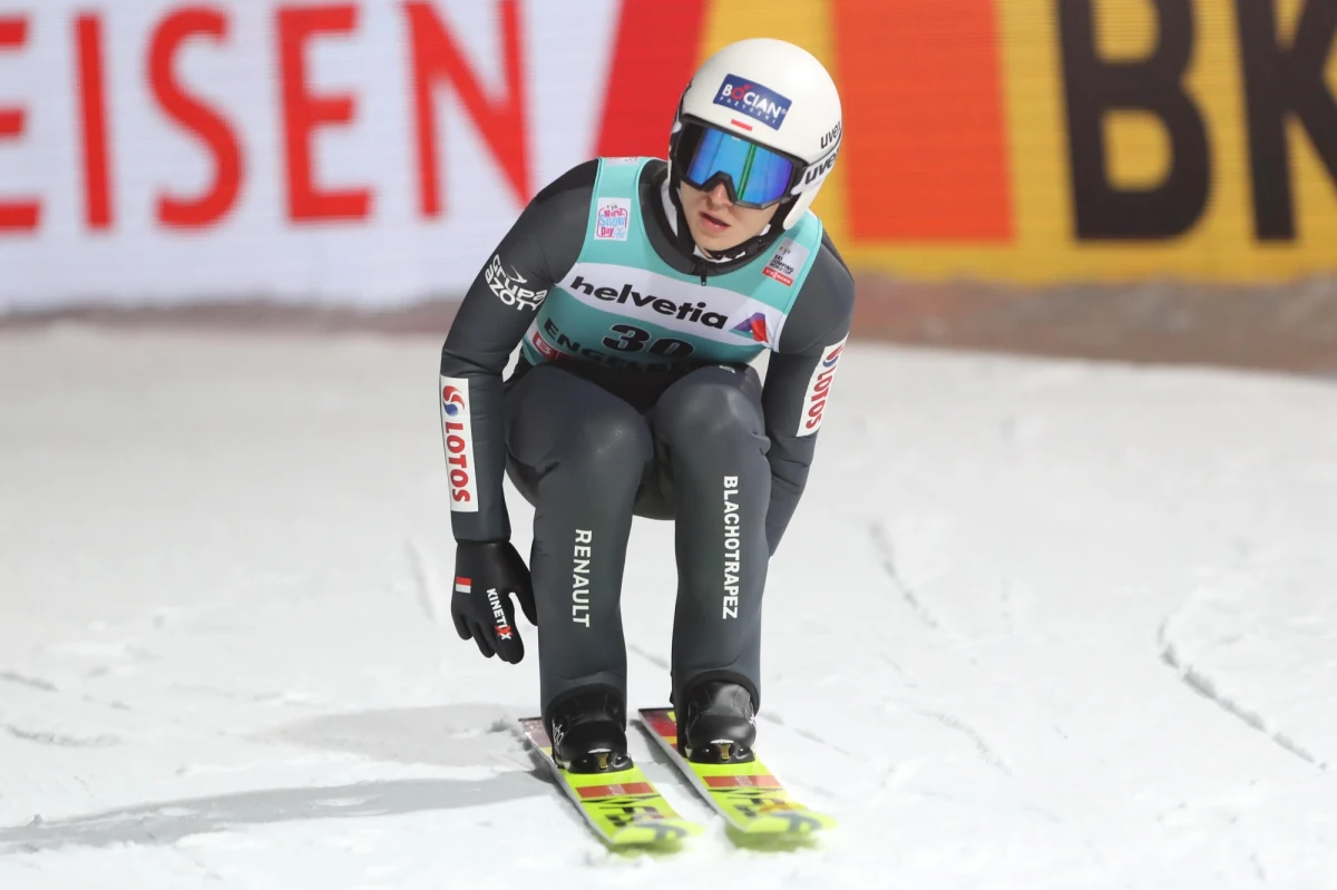 Polska drużyna wykluczona z konkursu Turnieju Czterech Skoczni w Oberstdorfie. Powodem jest pozytywny test na koronawirusa Klemensa Murańki.