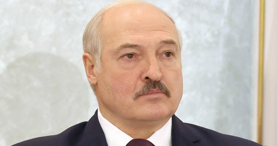 Alaksandr Łukaszenka wręczył w środę odznaczenia państwowe przedstawicielom struktur siłowych zaangażowanych w tłumienie protestów na Białorusi. Sam zaś dostał od OMON-u czarny beret za "szczególne zasługi".